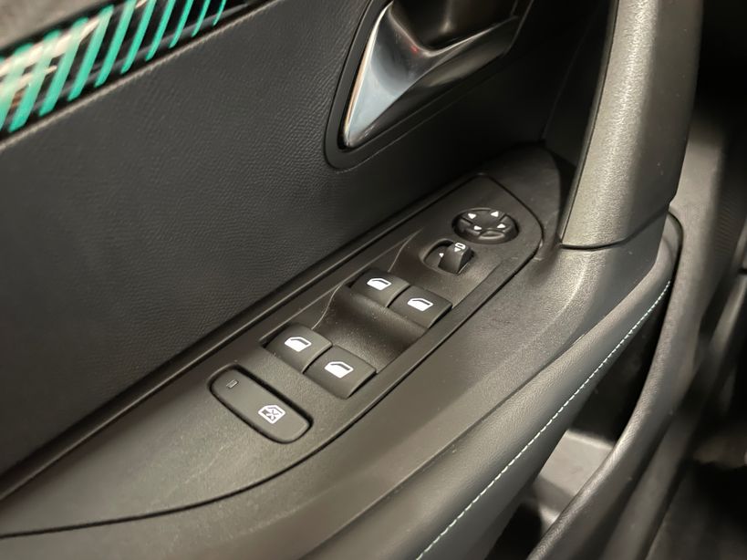 PEUGEOT 2008 2023 - Photo n°16