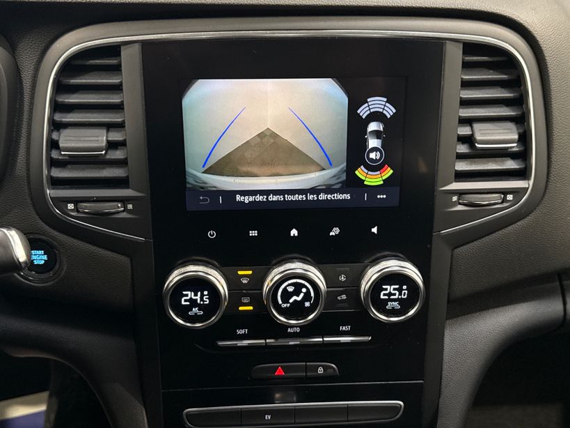 RENAULT MEGANE IV ESTATE 2022 - Photo n°12