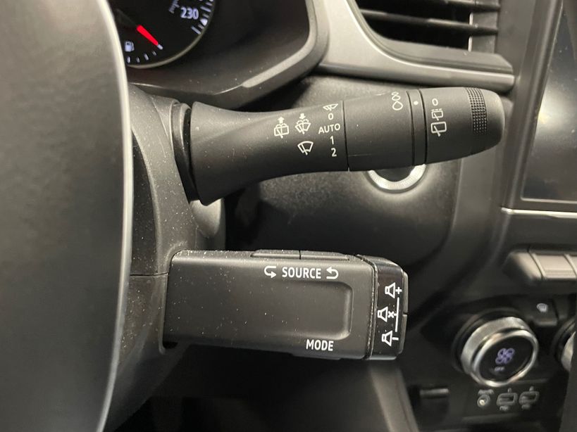 RENAULT CAPTUR 2022 - Photo n°20