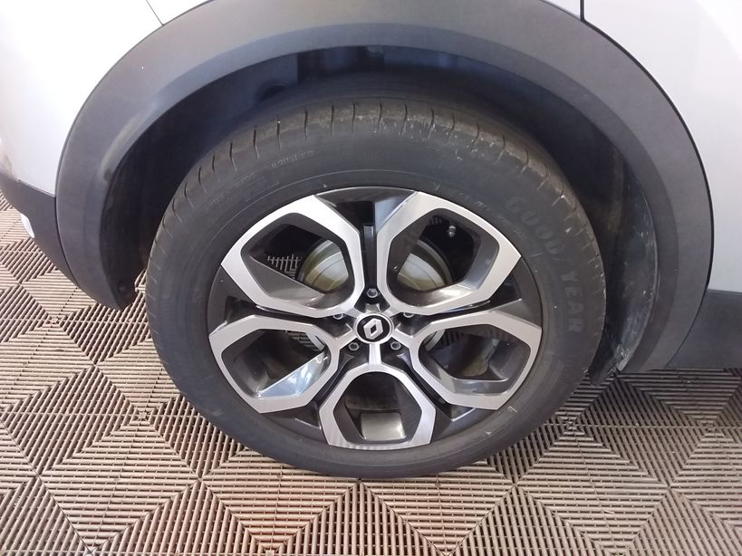 RENAULT CAPTUR 2021 - Photo n°11
