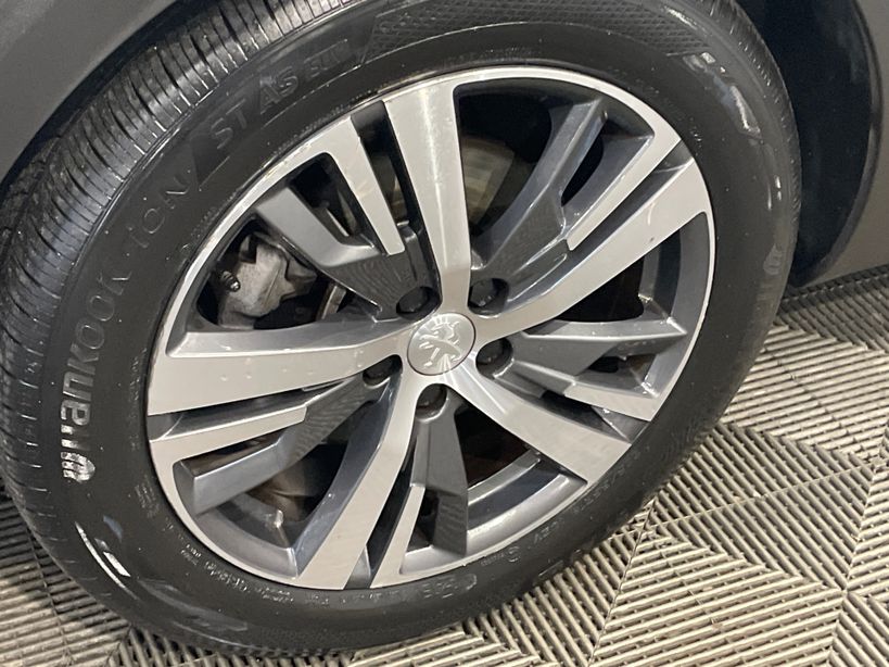 PEUGEOT 3008 2023 - Photo n°3