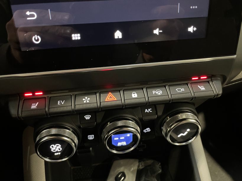 RENAULT CAPTUR 2023 - Photo n°27