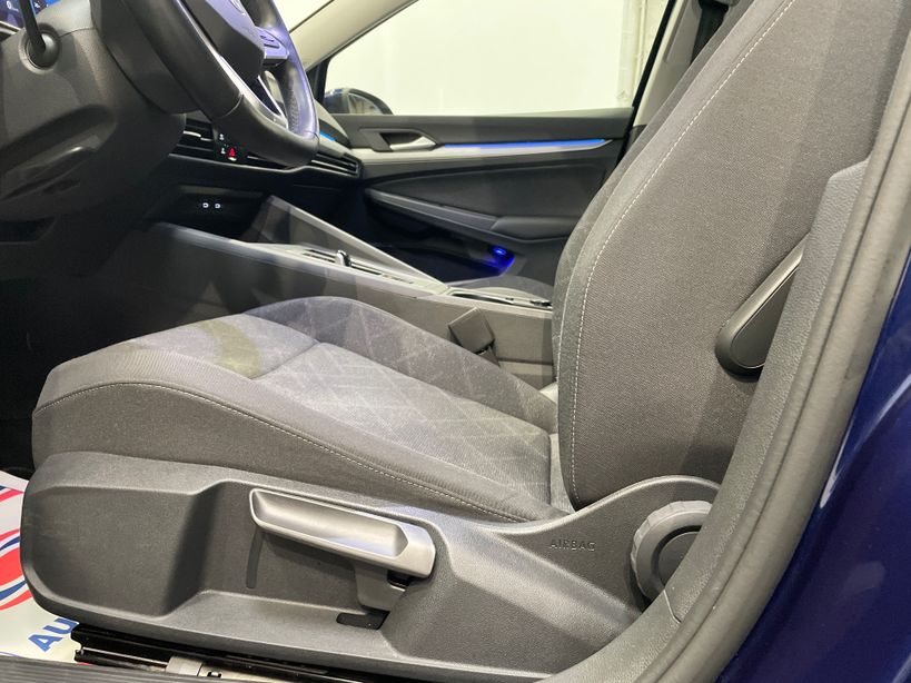 VOLKSWAGEN GOLF 2023 - Photo n°32
