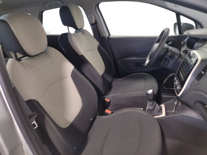 RENAULT CAPTUR BUSINESS 2019 - Photo n°9