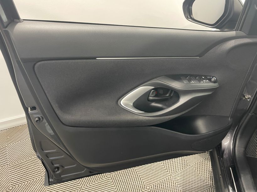 TOYOTA YARIS CROSS HYBRIDE 2023 - Photo n°32
