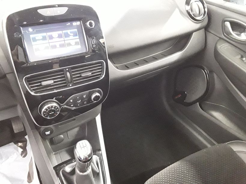 RENAULT CLIO IV 2017 - Photo n°7