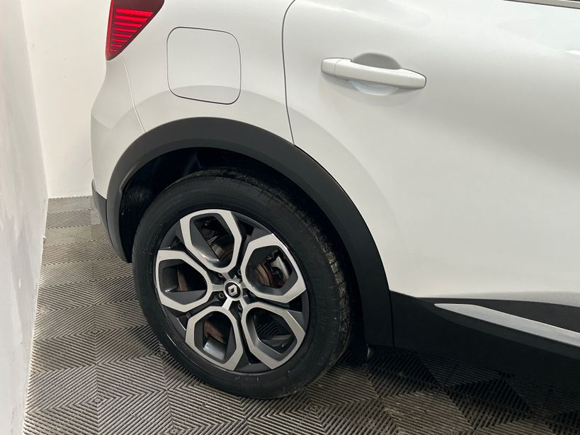RENAULT CAPTUR 2022 - Photo n°4