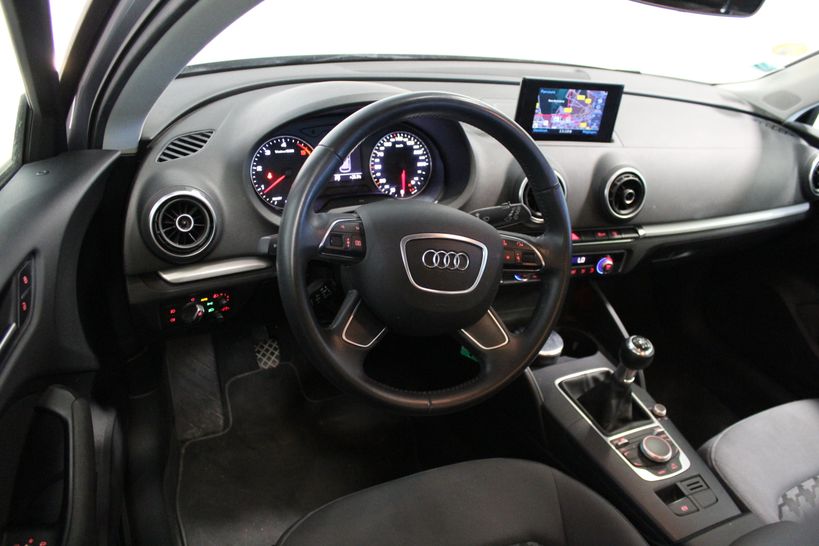 AUDI A3 SPORTBACK BUSINESS 2015 - Photo n°8