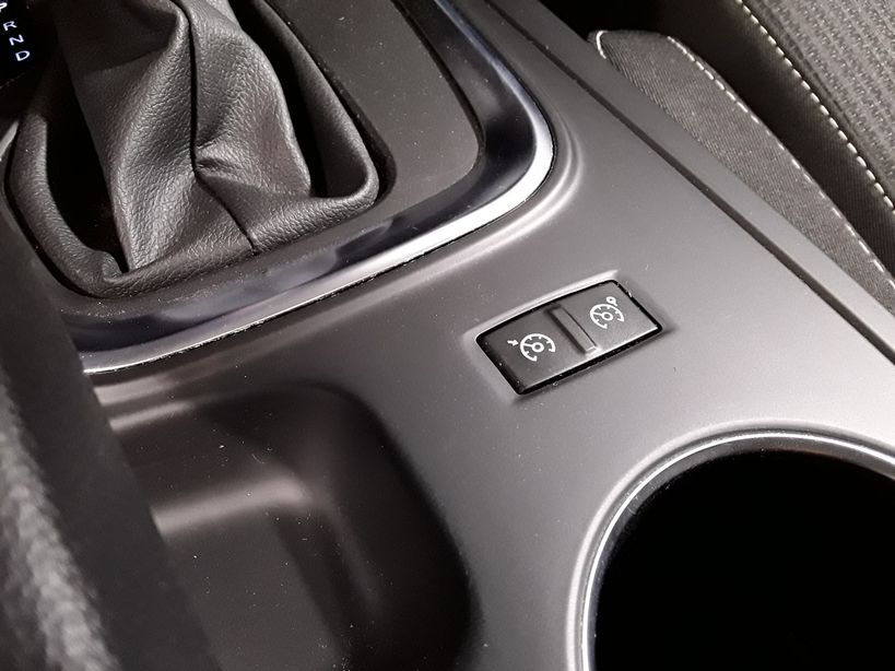 RENAULT MEGANE IV BERLINE BUSINESS 2020 - Photo n°28