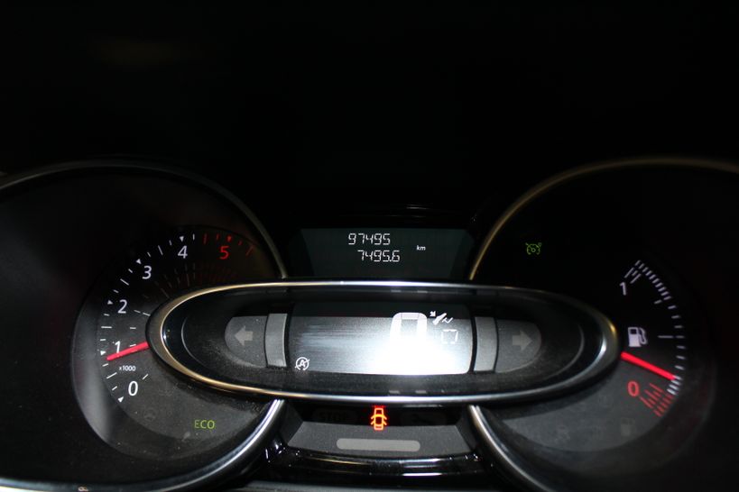RENAULT CLIO IV ESTATE 2018 - Photo n°18