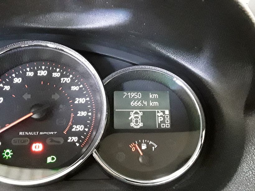 RENAULT MEGANE III COUPE 2015 - Photo n°20