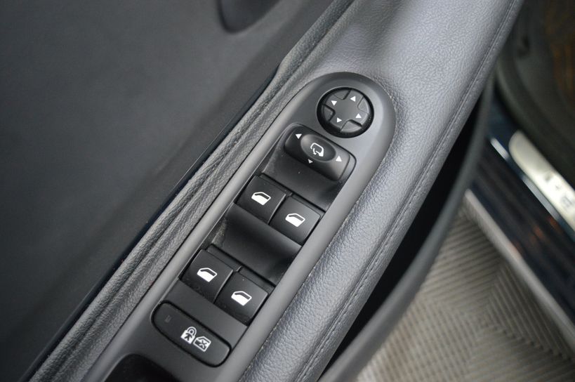 PEUGEOT 3008 2014 - Photo n°31