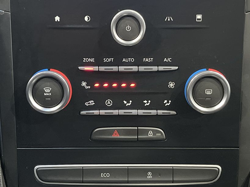 RENAULT MEGANE IV BERLINE BUSINESS 2019 - Photo n°17