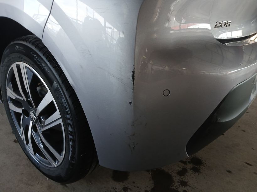 PEUGEOT 208 2023 - Photo n°6