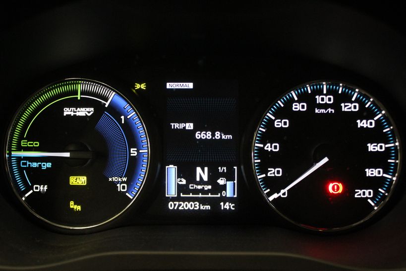 MITSUBISHI OUTLANDER PHEV 2019 - Photo n°29