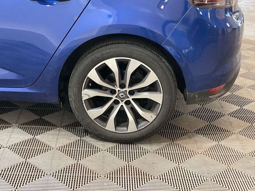 RENAULT MEGANE IV BERLINE 2023 - Photo n°22