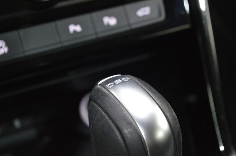 VOLKSWAGEN TOURAN 2016 - Photo n°30