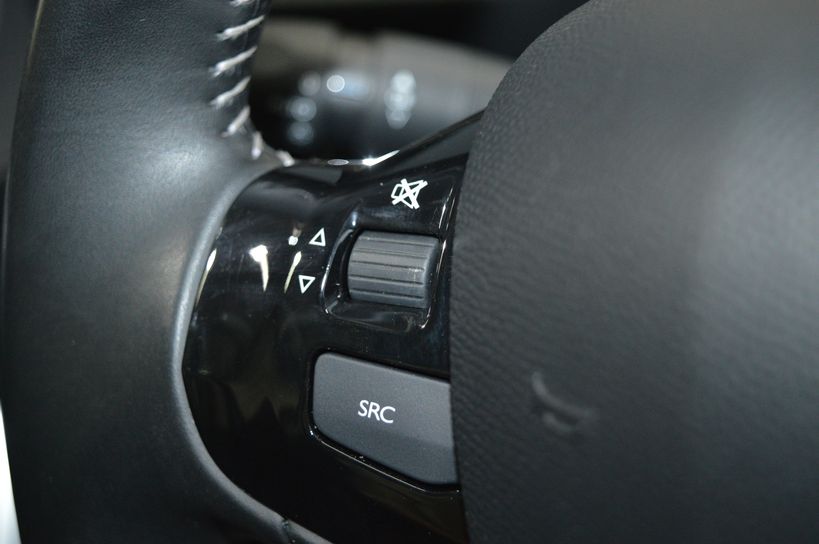 PEUGEOT 308 SW 2020 - Photo n°24