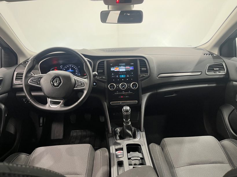 RENAULT MEGANE IV BERLINE 2023 - Photo n°30