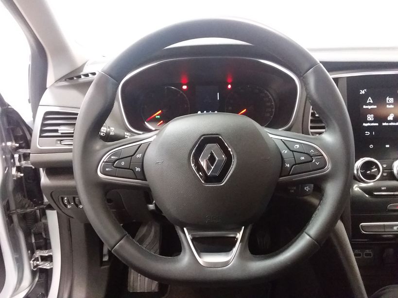 RENAULT MEGANE IV BERLINE 2023 - Photo n°24