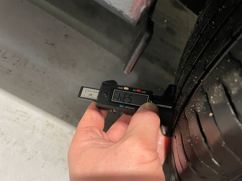 RENAULT MEGANE IV ESTATE 2023 - Photo n°2