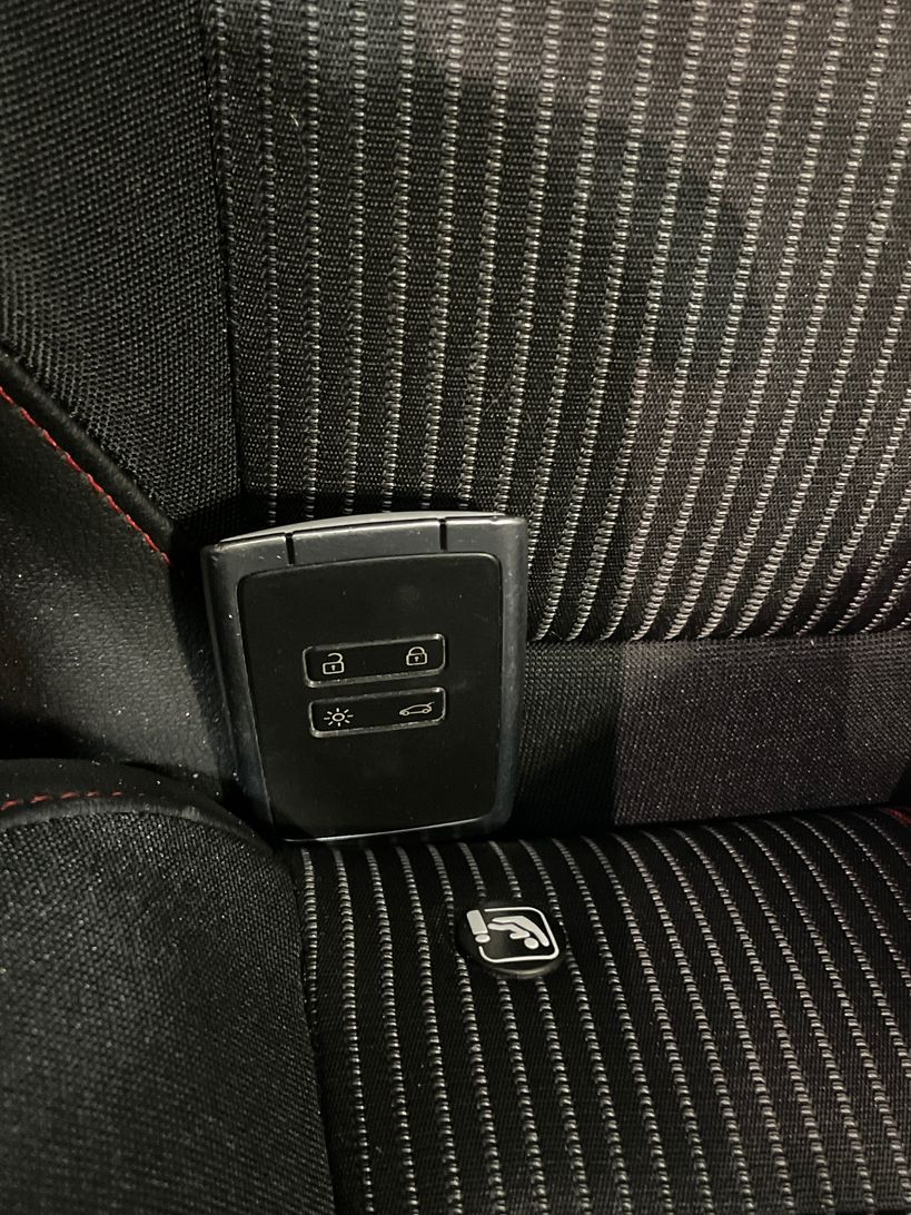 RENAULT CAPTUR 2022 - Photo n°8