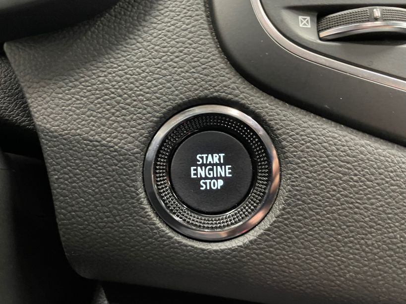 RENAULT MEGANE IV BERLINE 2022 - Photo n°22