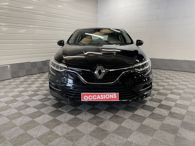 RENAULT MEGANE IV BERLINE 2021 - Photo n°2