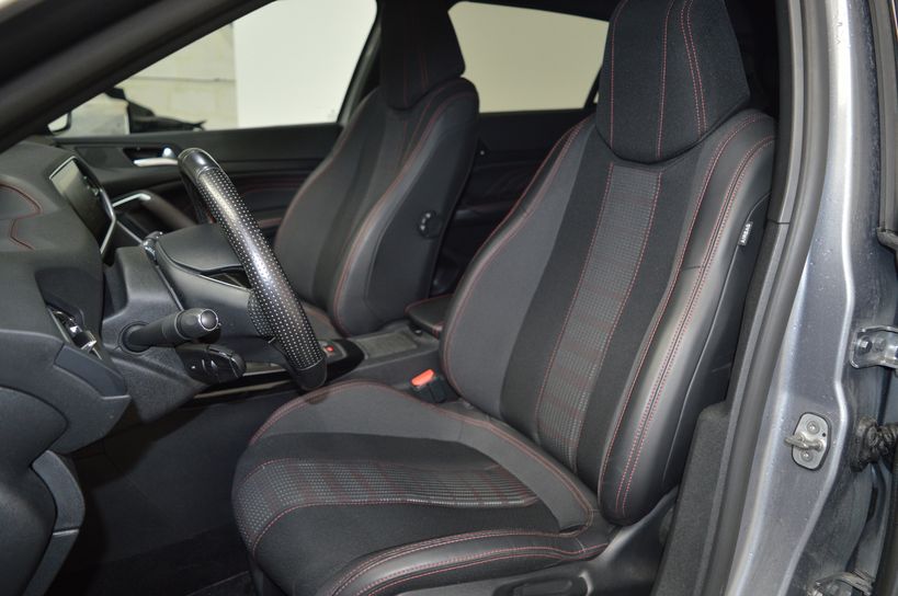 PEUGEOT 308 2015 - Photo n°9