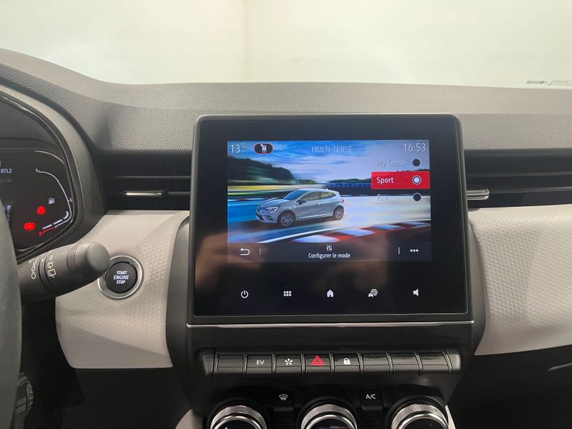 RENAULT CLIO V 2021 - Photo n°21