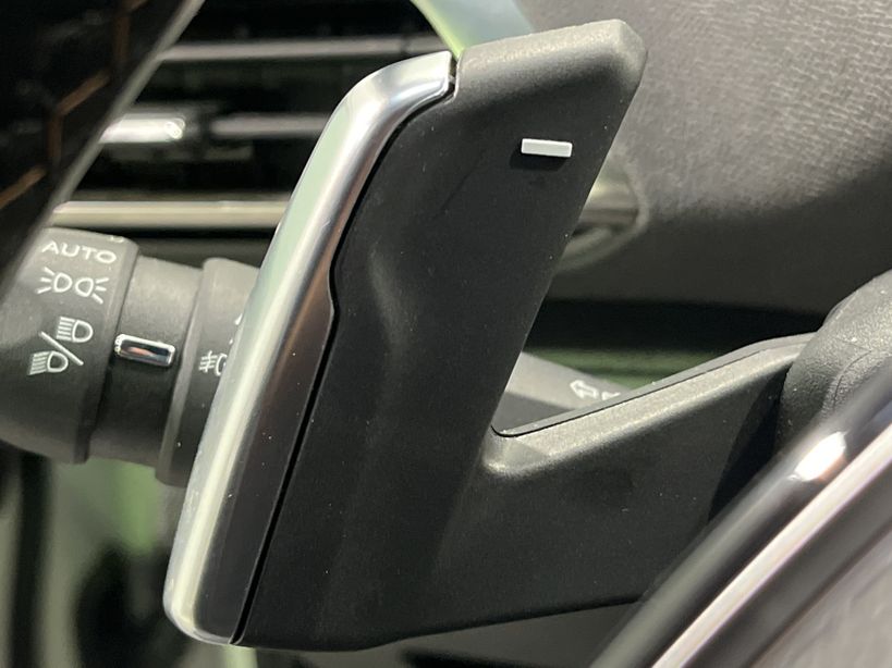 PEUGEOT 3008 2019 - Photo n°31