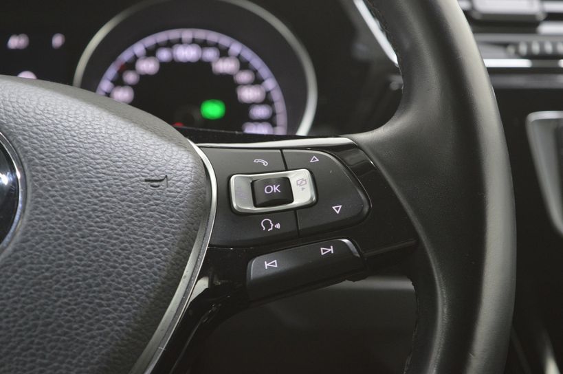 VOLKSWAGEN TOURAN 2016 - Photo n°14