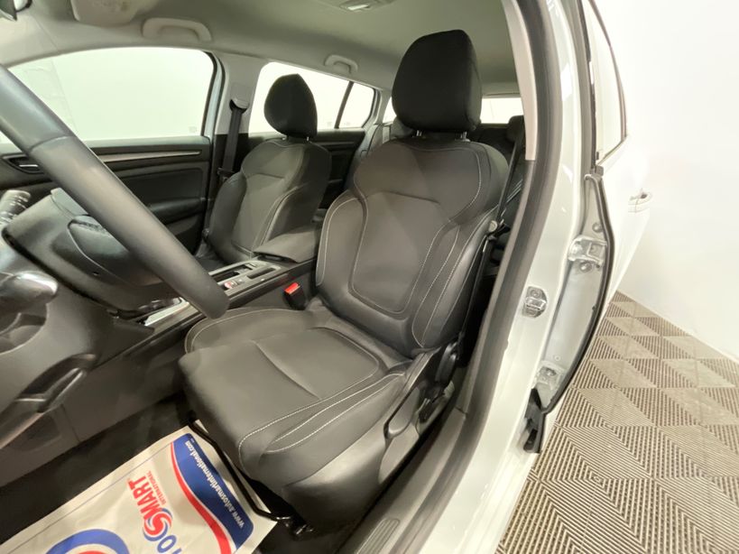 RENAULT MEGANE IV ESTATE 2021 - Photo n°9