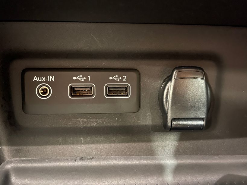 RENAULT MEGANE IV BERLINE 2022 - Photo n°25