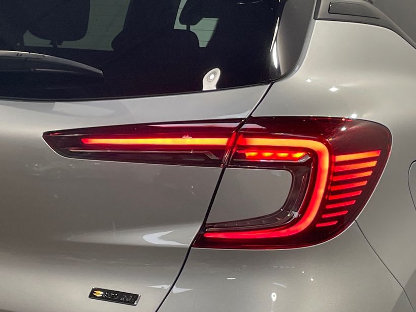 RENAULT CAPTUR 2023 - Photo n°8