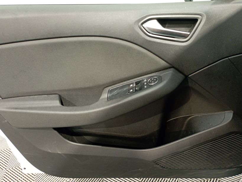 RENAULT CLIO V 2019 - Photo n°29