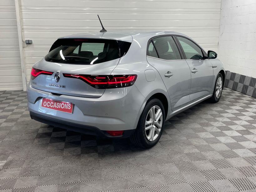 RENAULT MEGANE IV BERLINE 2021 - Photo n°6