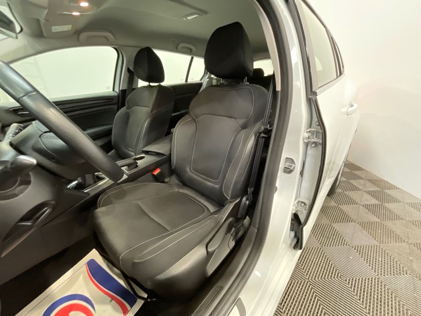RENAULT MEGANE IV ESTATE BUSINESS 2021 - Photo n°9