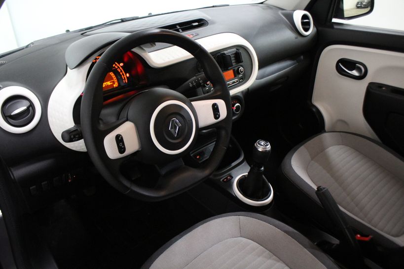 RENAULT TWINGO III 2021 - Photo n°9