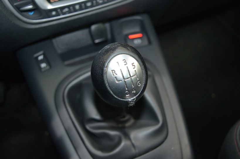 RENAULT SCENIC III 2013 - Photo n°18