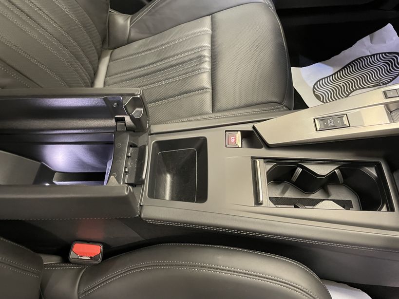 PEUGEOT 408 2023 - Photo n°24