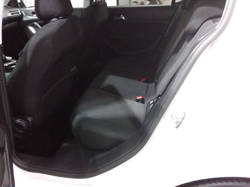 PEUGEOT 308 2020 - Photo n°27