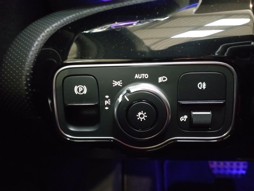 MERCEDES CLASSE A 2019 - Photo n°30