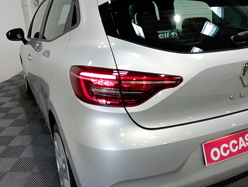 RENAULT CLIO V 2019 - Photo n°8