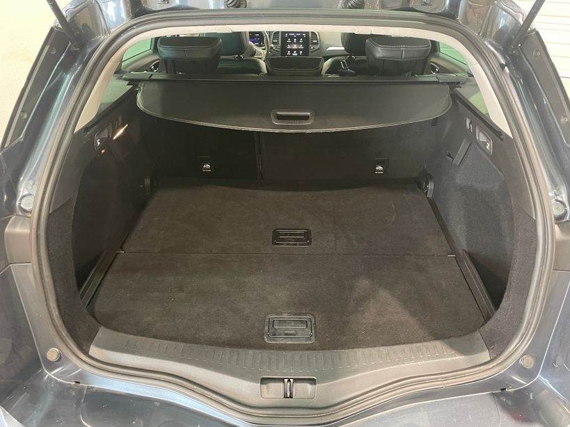 RENAULT MEGANE IV ESTATE 2023 - Photo n°41