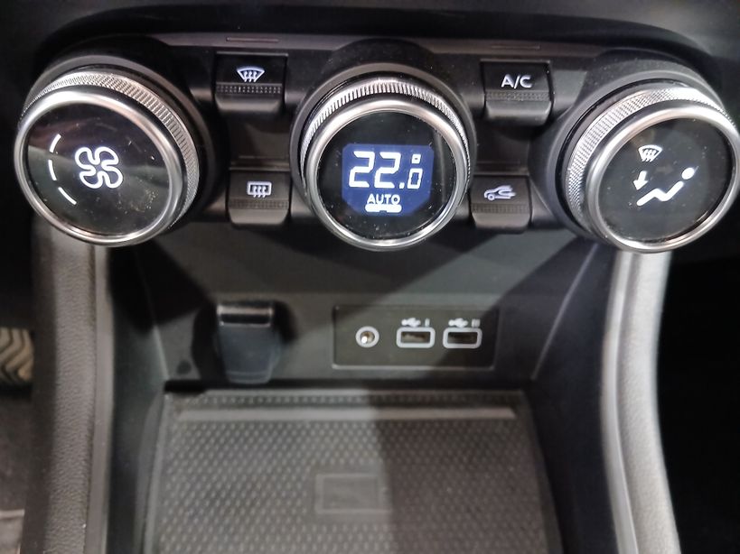 RENAULT CAPTUR 2023 - Photo n°17