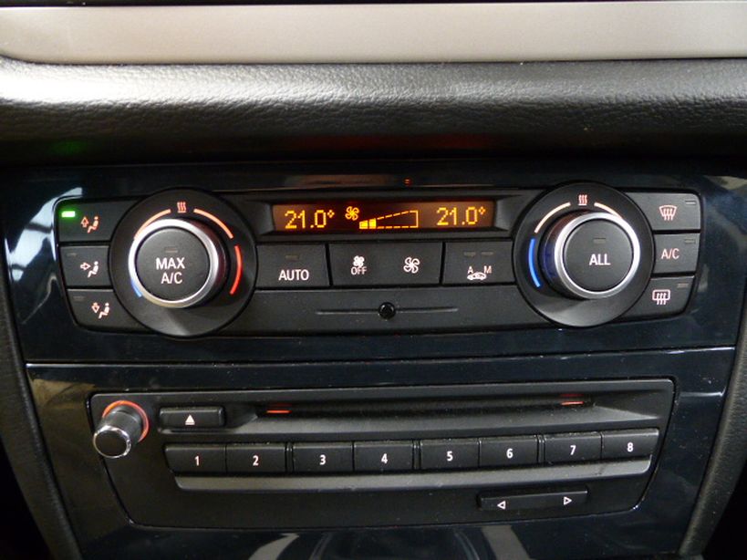 BMW X1 E84 LCI 2 2015 - Photo n°10