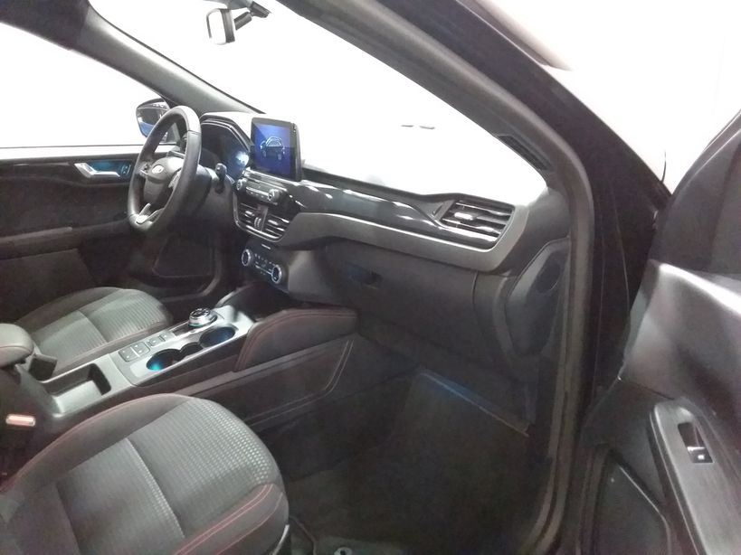 FORD KUGA 2021 - Photo n°7