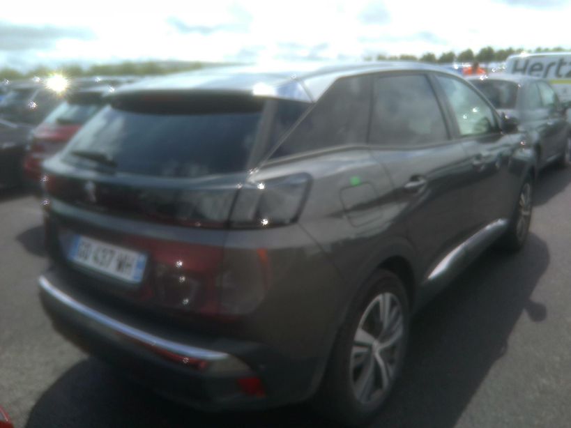 PEUGEOT 3008 2023 - Photo n°2