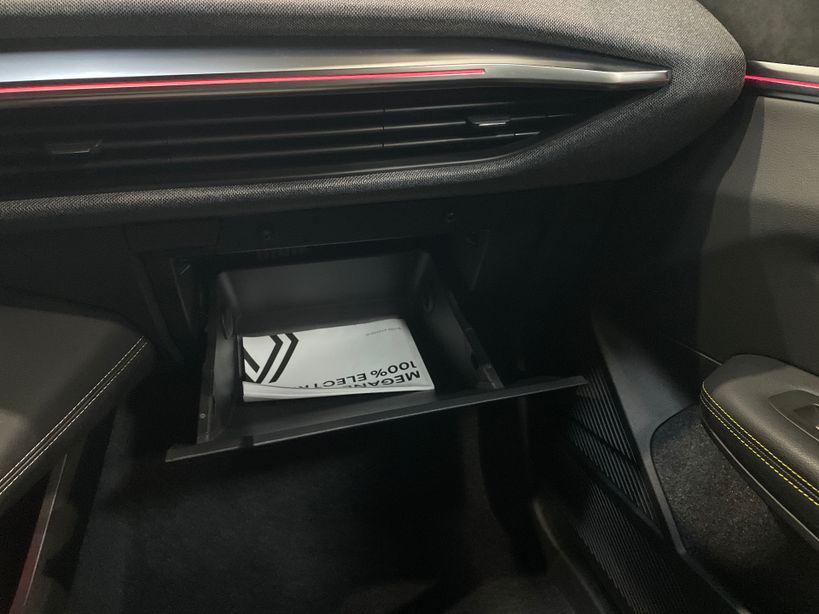 RENAULT MEGANE E TECH 2023 - Photo n°26